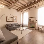 Casa Sangiacomo Quattro Apartment *